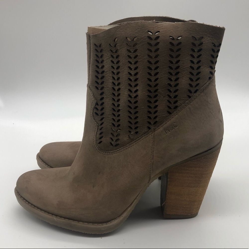 Musse and Cloud 100% Leather Booties NWOT
